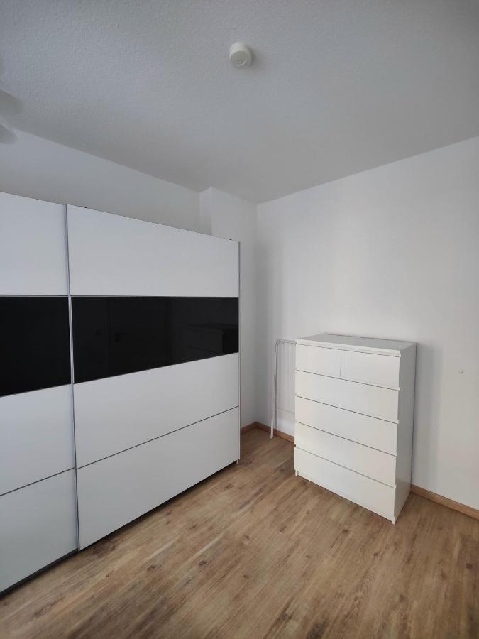 ארפורט Neu Sanierte Wohnung Mit Balkon Und Stellplatz מראה חיצוני תמונה